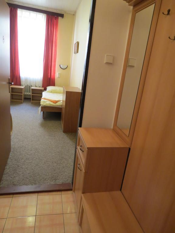 Hotel Cesky Dvur Beroun  Room photo